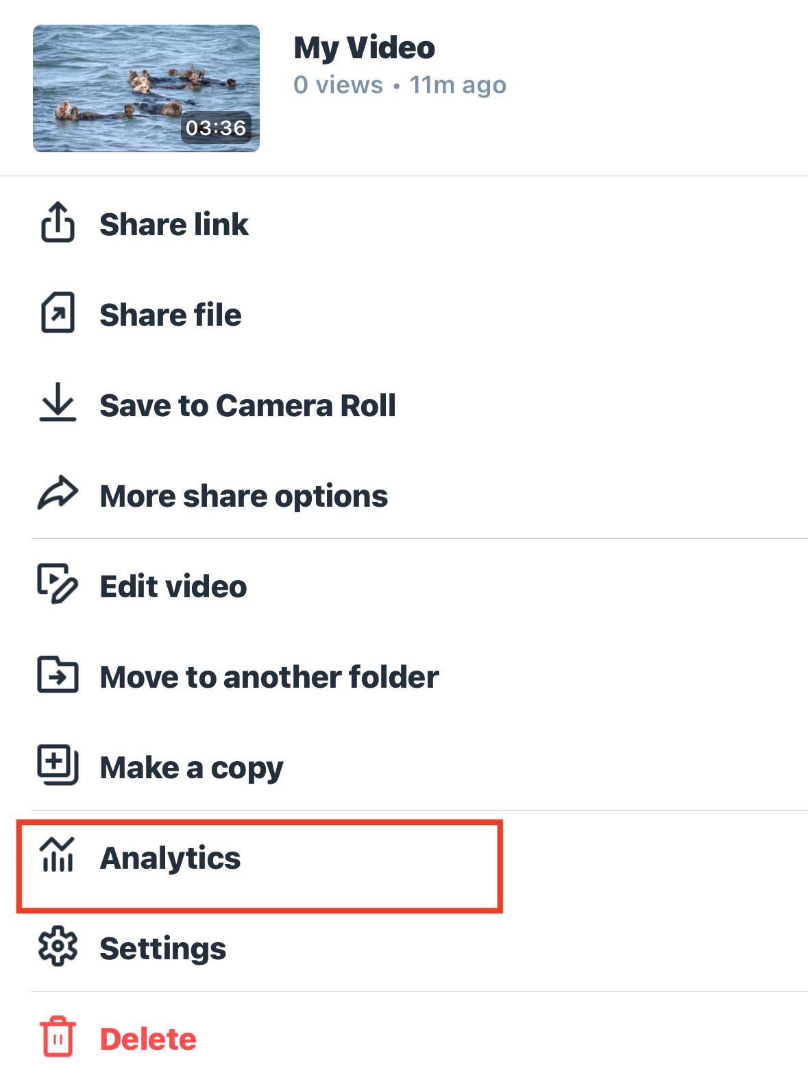 Una captura de pantalla del menú de opciones de video de un video guardado. Al seleccionar Estadísticas, se mostrarán los datos de ese video.