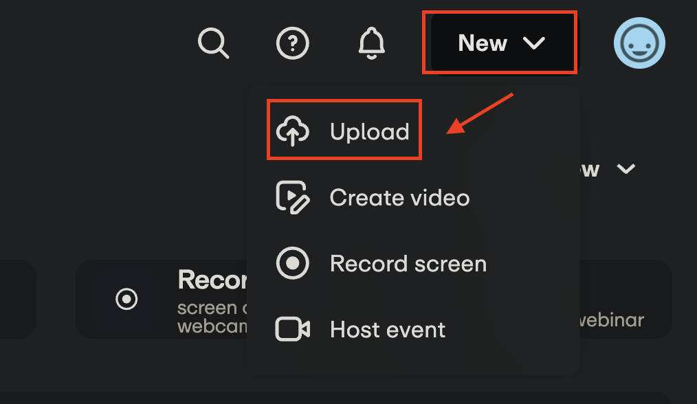 Der Navigationsabschnitt oben rechts zeigt eine Schaltfläche „Neu“ mit einem Dropdown-Pfeil. Wenn die Option ausgewählt ist, wird darunter ein Menü angezeigt. Die Option „Hochladen“ ist die erste Option, die in diesem Dropdown-Menü angezeigt wird. 