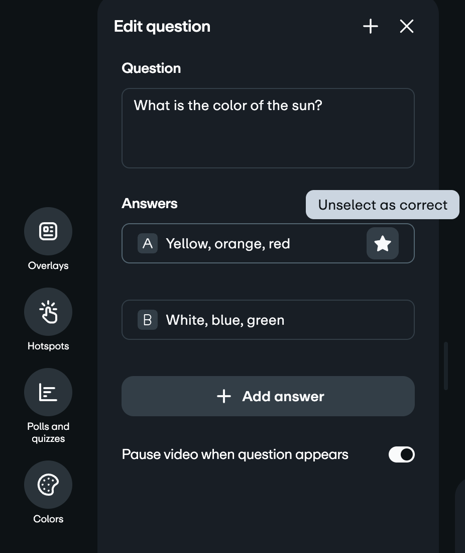 Interfaz de edición de video con un panel abierto para editar pregunta para encuestas o cuestionarios. La pregunta es "¿De qué color es el sol?" con las respuestas A y B. La línea de tiempo del video se ve a continuación.